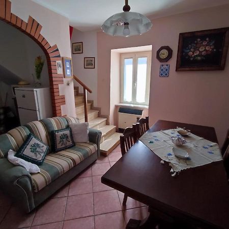 Casa Vacanza Nonna Maria Calvi dellʼ Umbria Εξωτερικό φωτογραφία