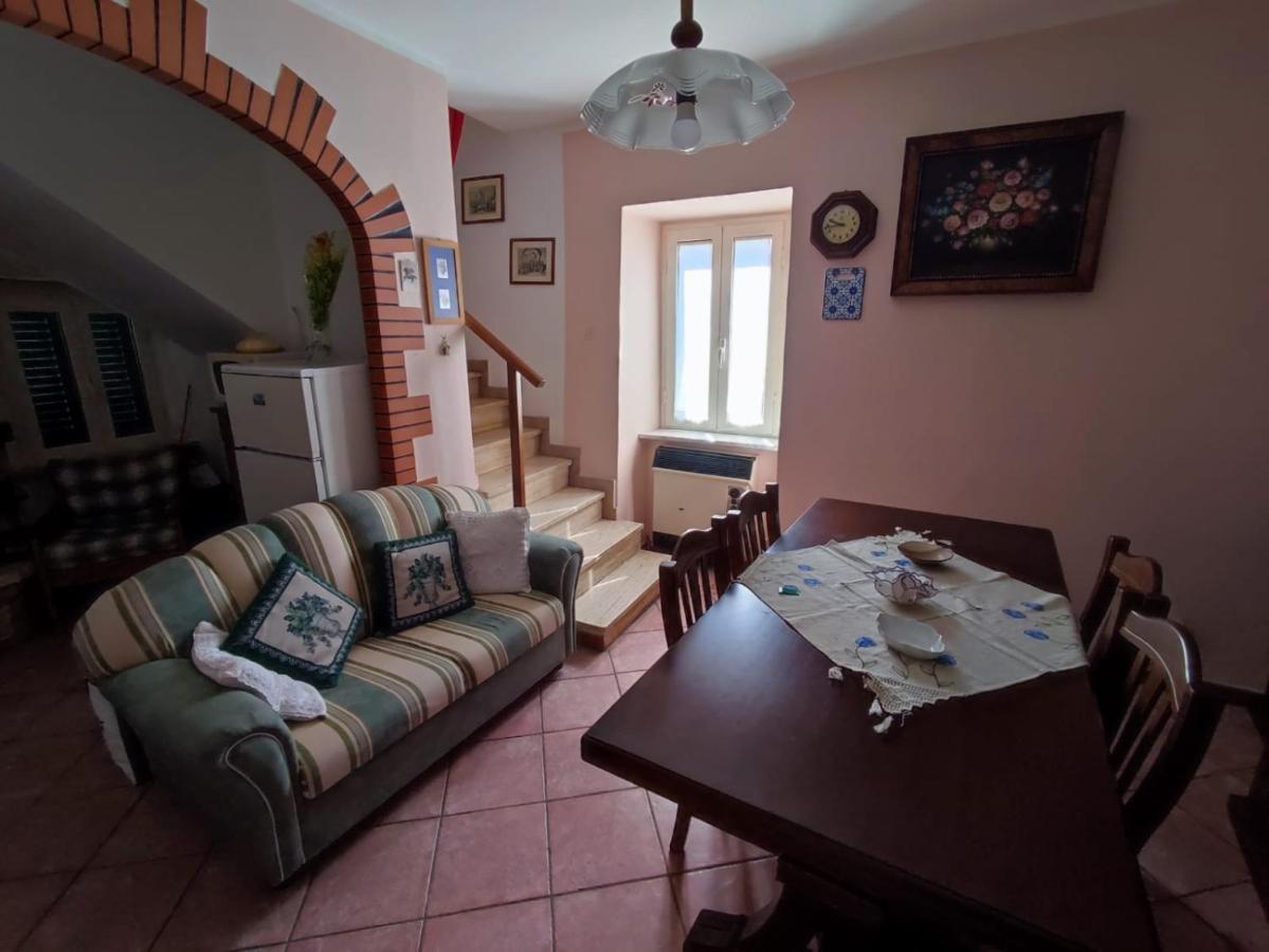 Casa Vacanza Nonna Maria Calvi dellʼ Umbria Εξωτερικό φωτογραφία